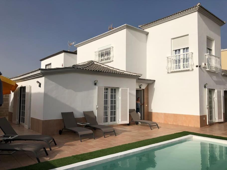 Villa Vanesa Luxury Private Villa With A Heated Pool, 4 Bedrooms And 4 Bathrooms Costa Adeje  Exterior foto